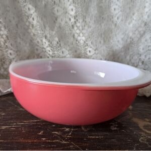 Pyrex Pink 402 Mixing Bowl 1.5 Qt Vintage Mid Century